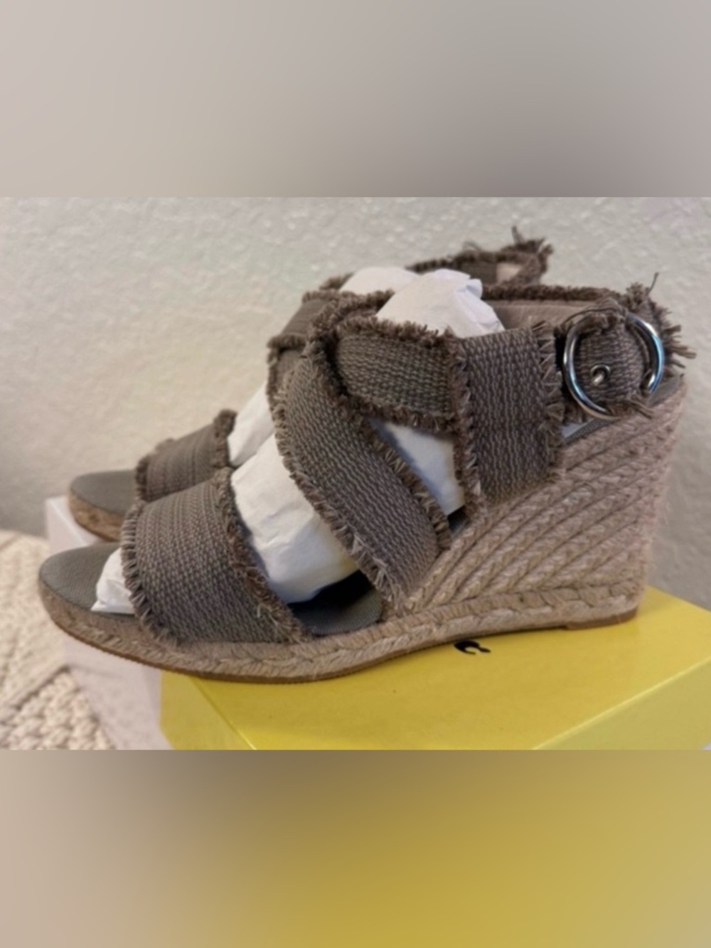 Bettye Muller Sage Espadrille Wedge Sandal Size 40 Stone Panama Canvas NIB/NWT